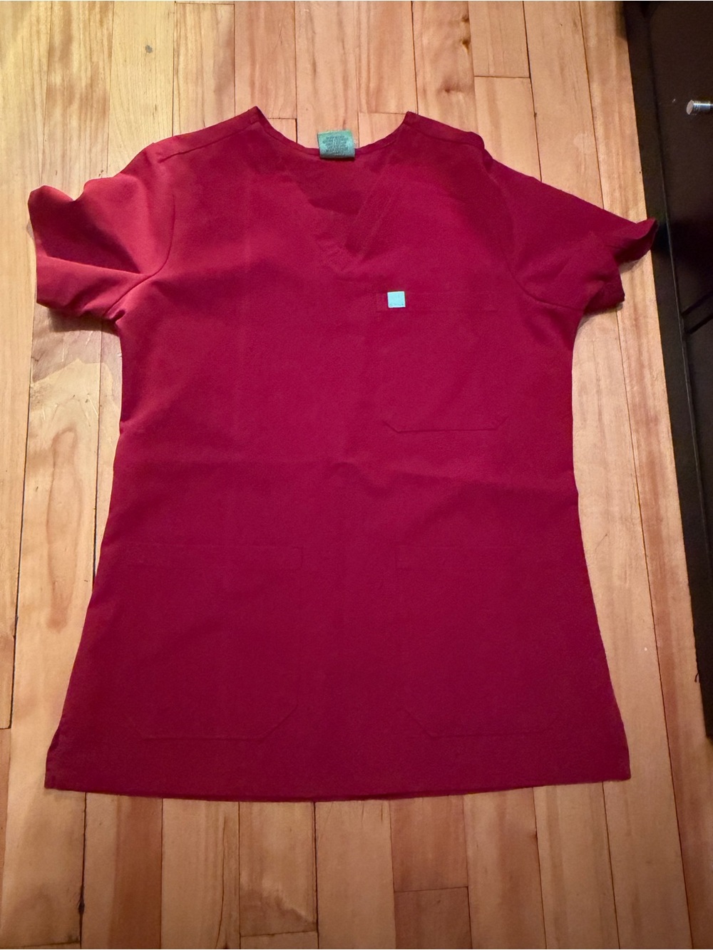 Garde- malade Women’s CRANBERRY Medical Scrub Top (XS)